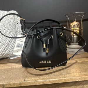 Michael Kors Small Phoebe Bucket Purse